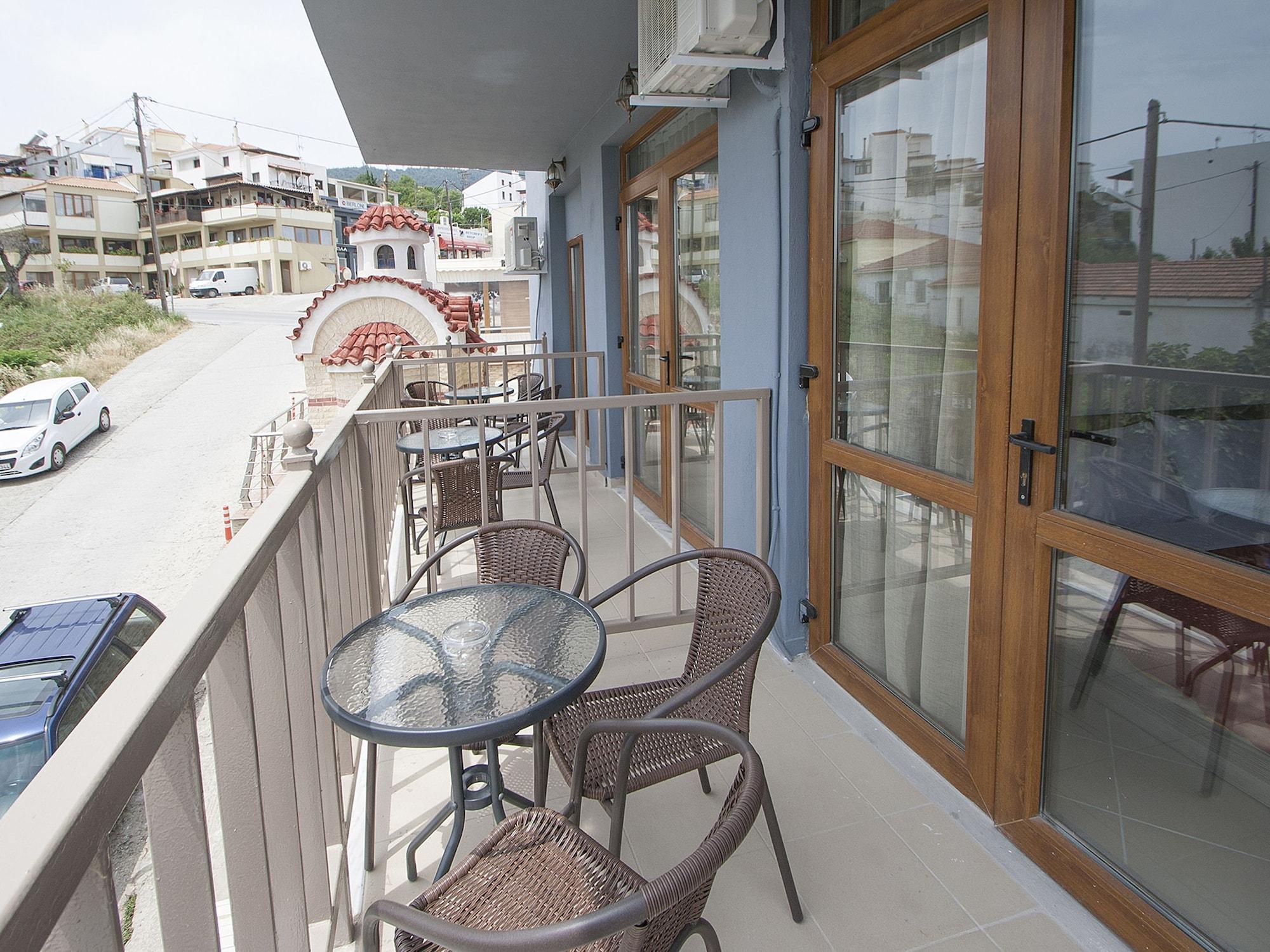 Pineapple Skiathos Exterior photo